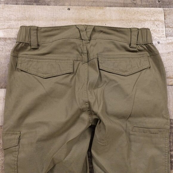 Duluth DuluthFlex Dry on the Fly Convertible Bootcut Pants women's 2 olive green - Picture 10 of 12